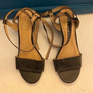 XOXO Black strappy wedge sandals